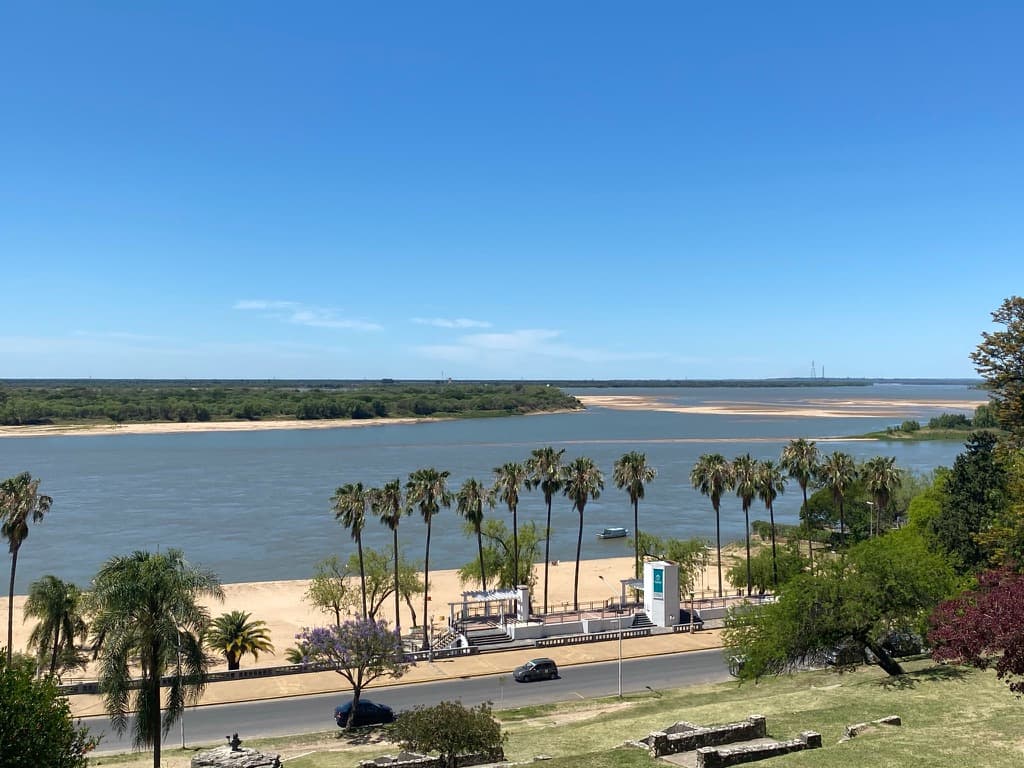 Río Paraná desde el Parque Urquiza - Torre Faro