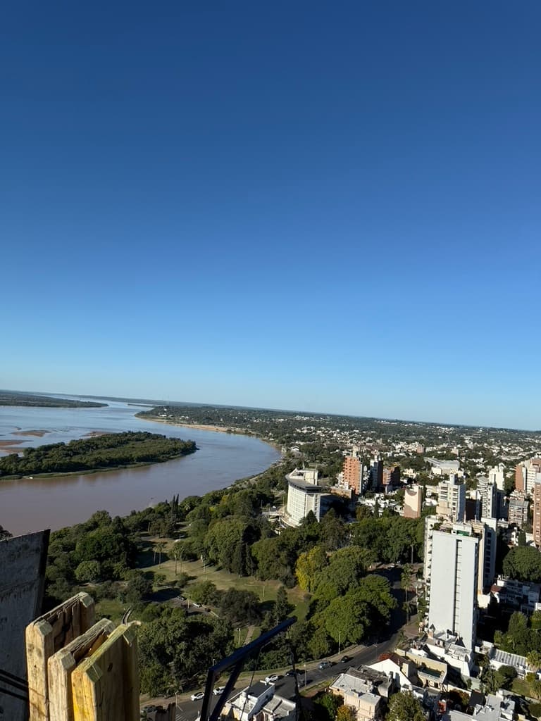 Vista Río Paraná desde la Torre Faro